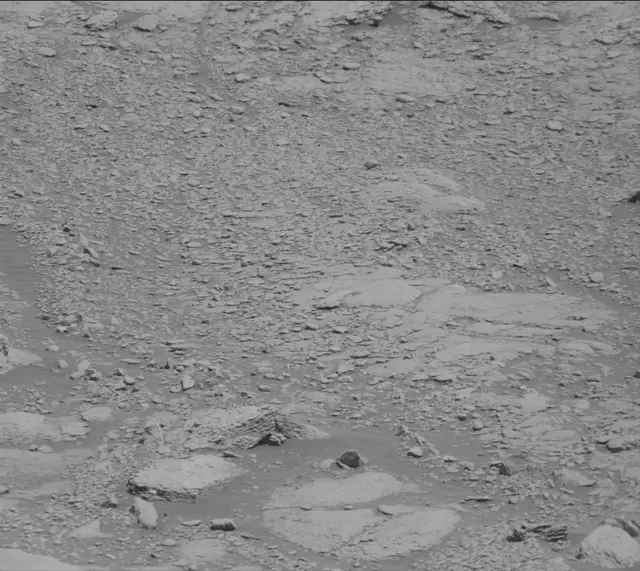 Sol 2597: Mast Camera (Mastcam)