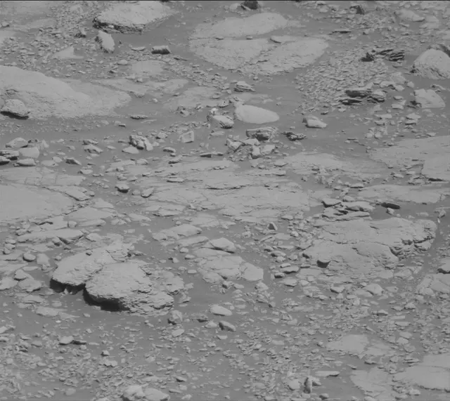 Sol 2597: Mast Camera (Mastcam)