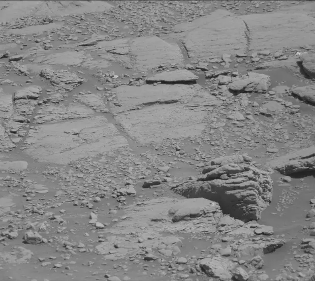 Sol 2597: Mast Camera (Mastcam)