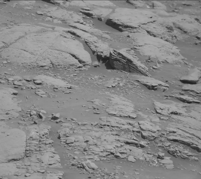 Sol 2597: Mast Camera (Mastcam)