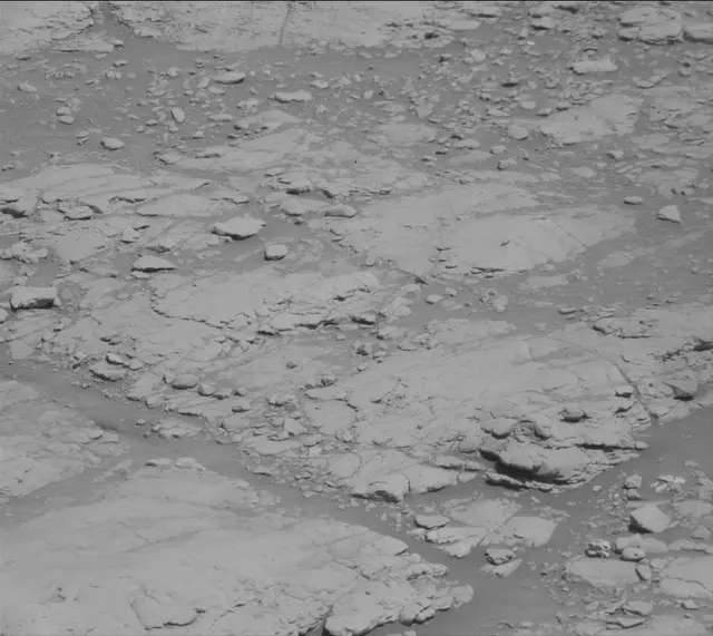 Sol 2597: Mast Camera (Mastcam)
