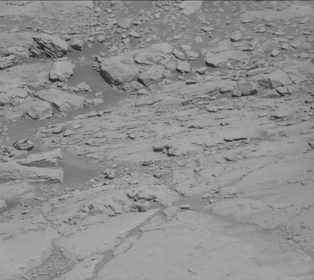 Sol 2597: Mast Camera (Mastcam)