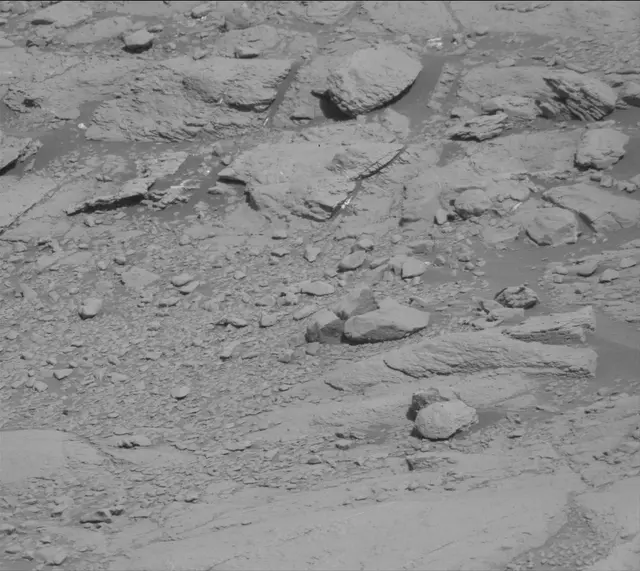 Sol 2597: Mast Camera (Mastcam)