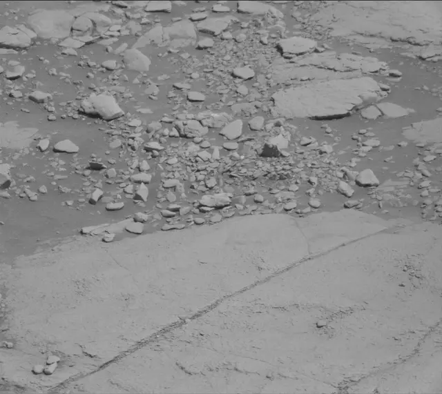 Sol 2597: Mast Camera (Mastcam)