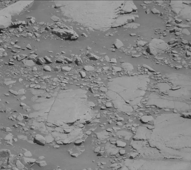 Sol 2597: Mast Camera (Mastcam)
