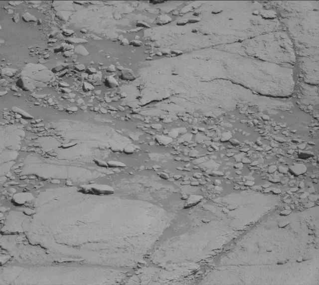 Sol 2597: Mast Camera (Mastcam)