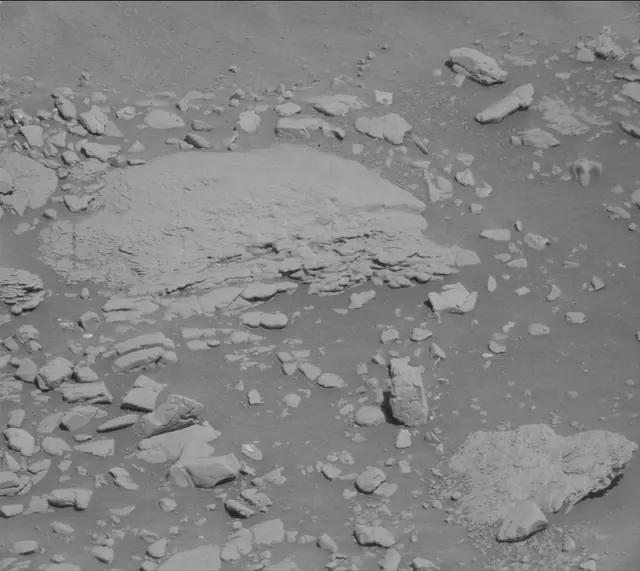 Sol 2597: Mast Camera (Mastcam)