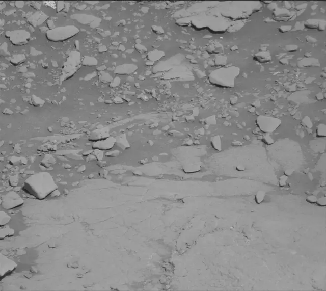 Sol 2597: Mast Camera (Mastcam)