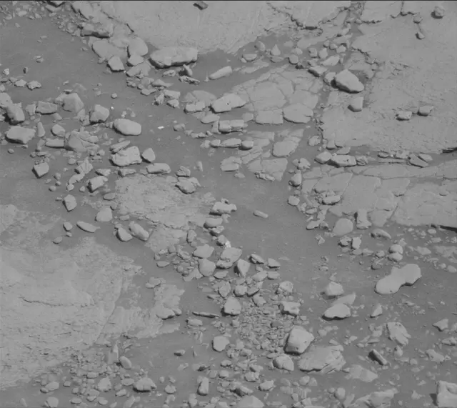 Sol 2597: Mast Camera (Mastcam)