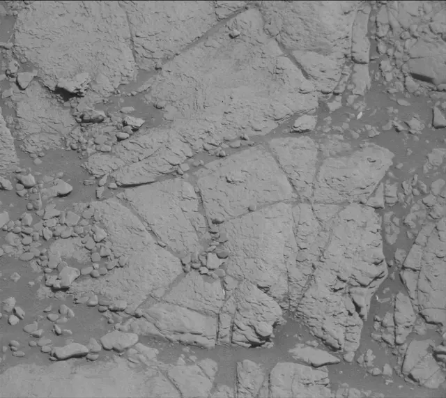 Sol 2597: Mast Camera (Mastcam)