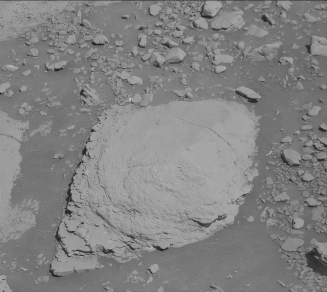 Sol 2597: Mast Camera (Mastcam)
