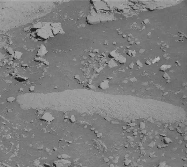 Sol 2597: Mast Camera (Mastcam)