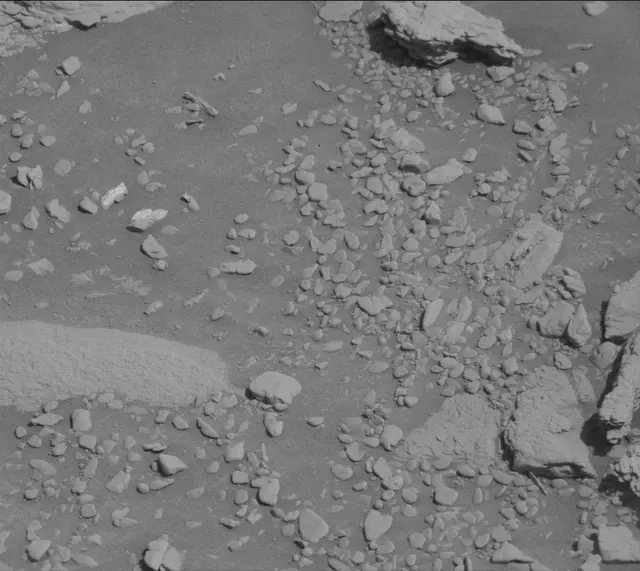 Sol 2597: Mast Camera (Mastcam)