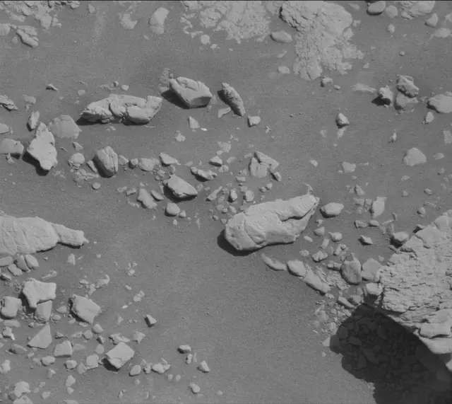 Sol 2597: Mast Camera (Mastcam)