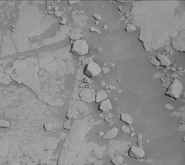 Sol 2597: Mast Camera (Mastcam)