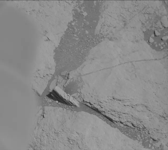 Sol 2597: Mast Camera (Mastcam)