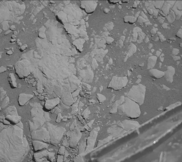 Sol 2597: Mast Camera (Mastcam)
