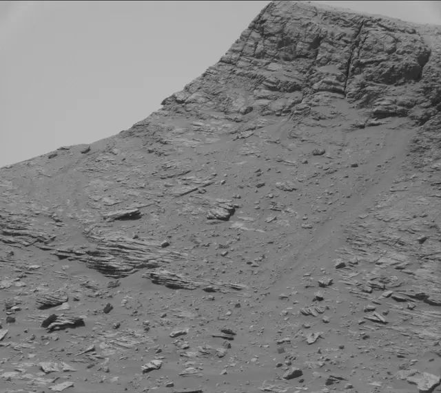 Sol 2600: Mast Camera (Mastcam)