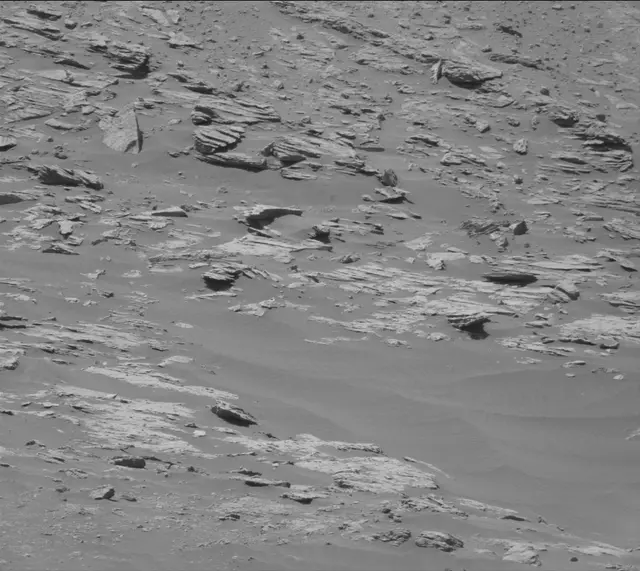 Sol 2600: Mast Camera (Mastcam)