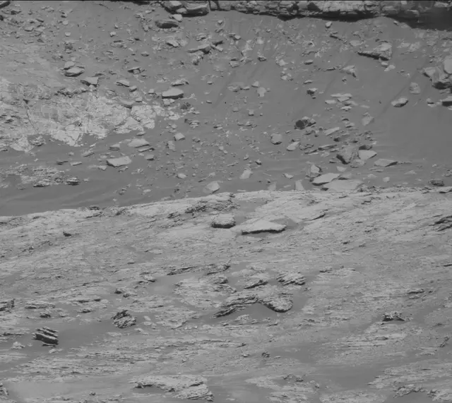 Sol 2600: Mast Camera (Mastcam)