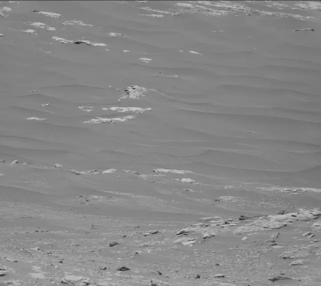 Sol 2600: Mast Camera (Mastcam)