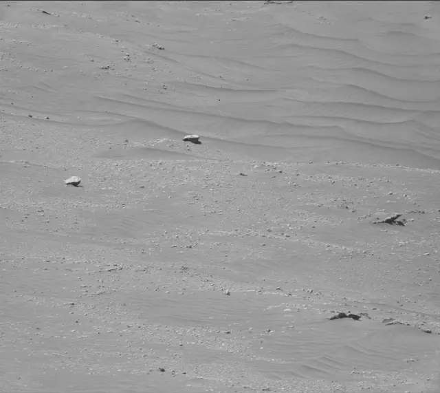 Sol 2600: Mast Camera (Mastcam)