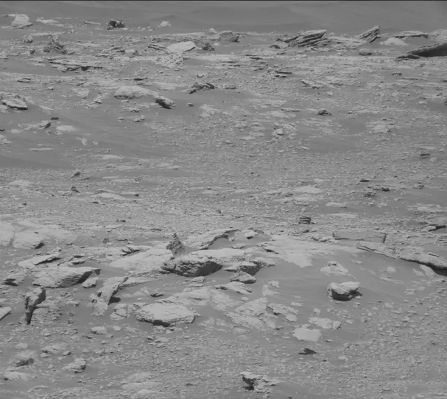 Sol 2600: Mast Camera (Mastcam)