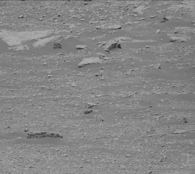 Sol 2600: Mast Camera (Mastcam)