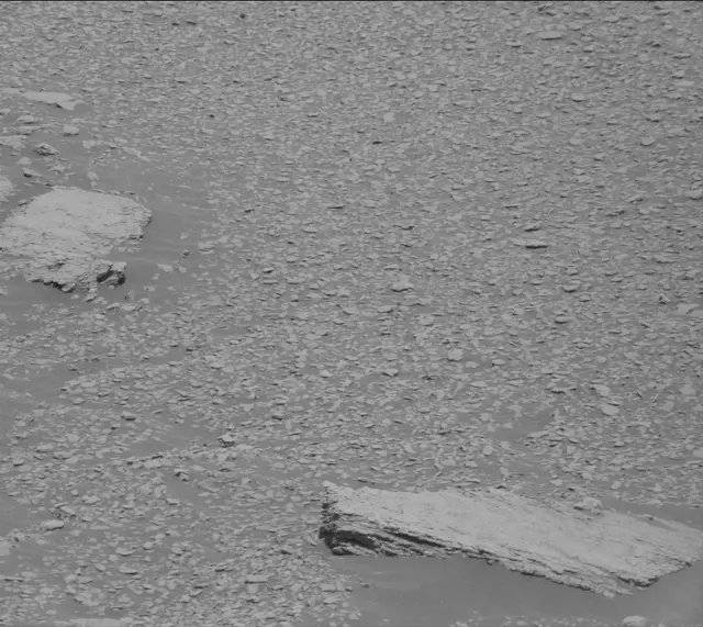 Sol 2600: Mast Camera (Mastcam)