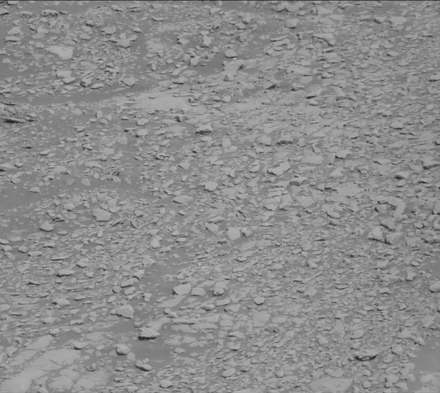 Sol 2600: Mast Camera (Mastcam)