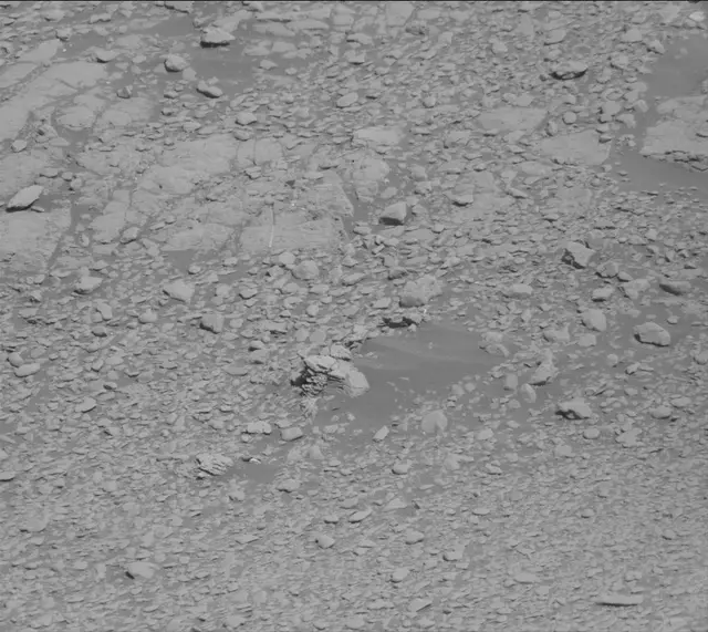 Sol 2600: Mast Camera (Mastcam)