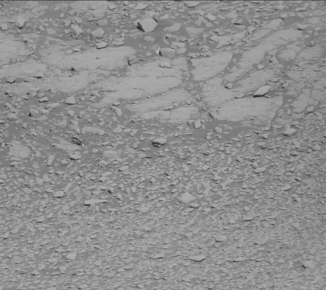 Sol 2600: Mast Camera (Mastcam)