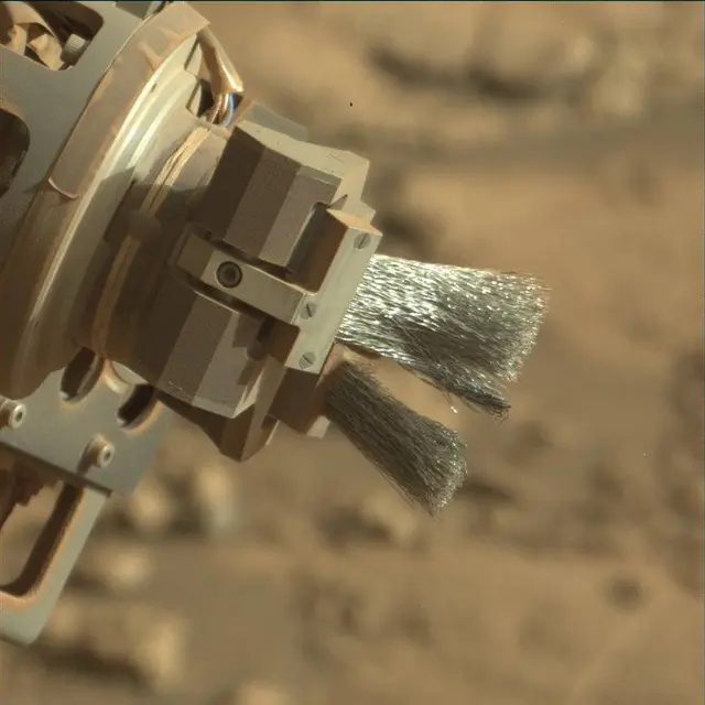 Sol 2601: Mast Camera (Mastcam)