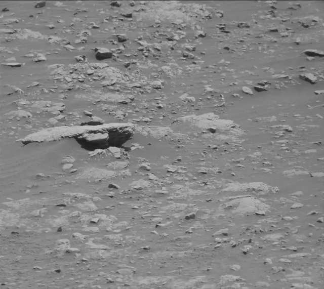 Sol 2601: Mast Camera (Mastcam)