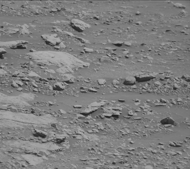 Sol 2601: Mast Camera (Mastcam)