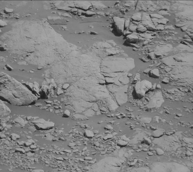 Sol 2601: Mast Camera (Mastcam)