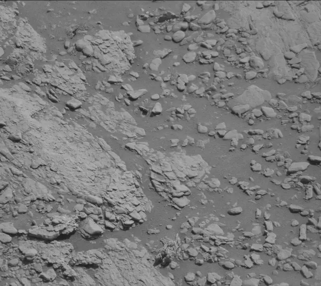Sol 2601: Mast Camera (Mastcam)