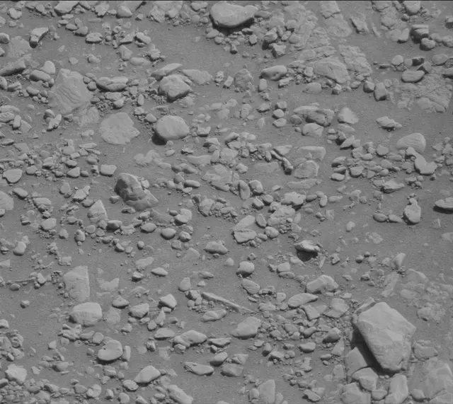 Sol 2601: Mast Camera (Mastcam)