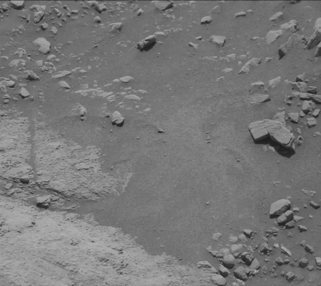 Sol 2601: Mast Camera (Mastcam)