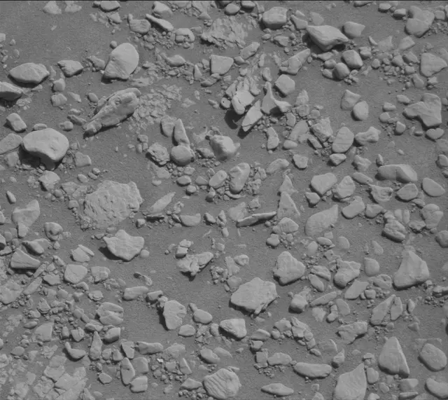 Sol 2601: Mast Camera (Mastcam)