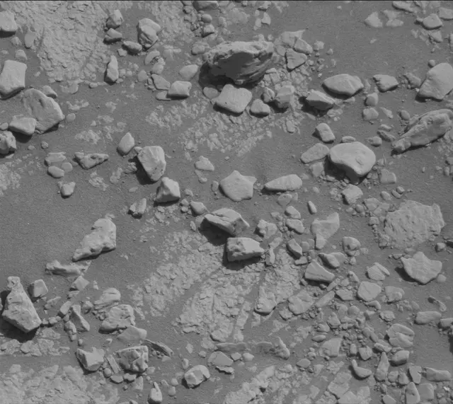 Sol 2601: Mast Camera (Mastcam)