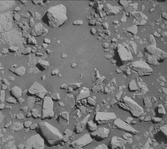 Sol 2601: Mast Camera (Mastcam)