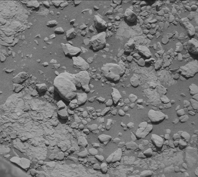 Sol 2601: Mast Camera (Mastcam)