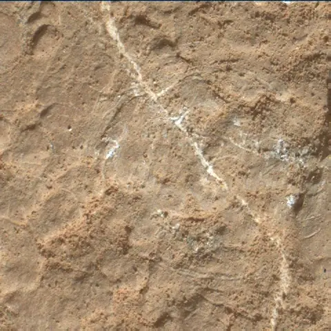 Sol 2601: Mars Hand Lens Imager (MAHLI)