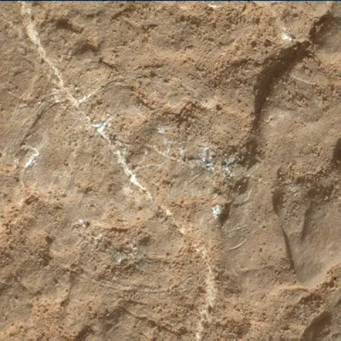 Sol 2601: Mars Hand Lens Imager (MAHLI)
