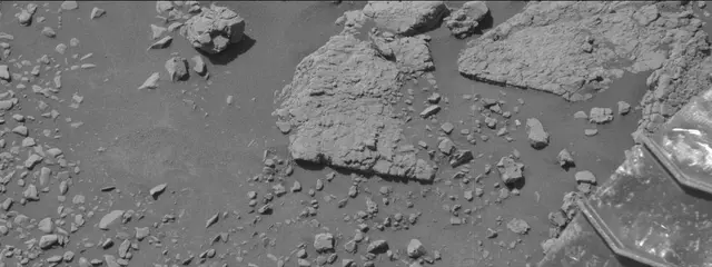Sol 2602: Mast Camera (Mastcam)