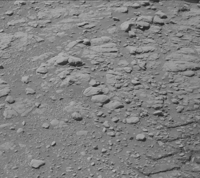 Sol 2602: Mast Camera (Mastcam)