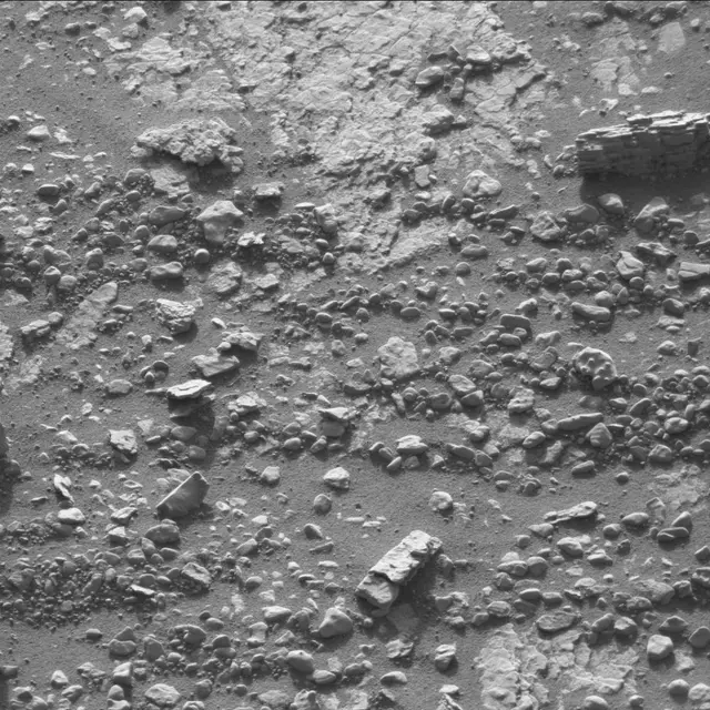 Sol 2602: Mast Camera (Mastcam)