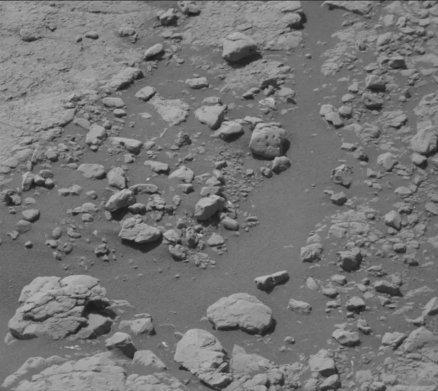 Sol 2602: Mast Camera (Mastcam)