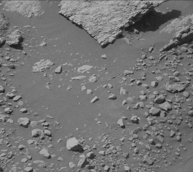Sol 2602: Mast Camera (Mastcam)